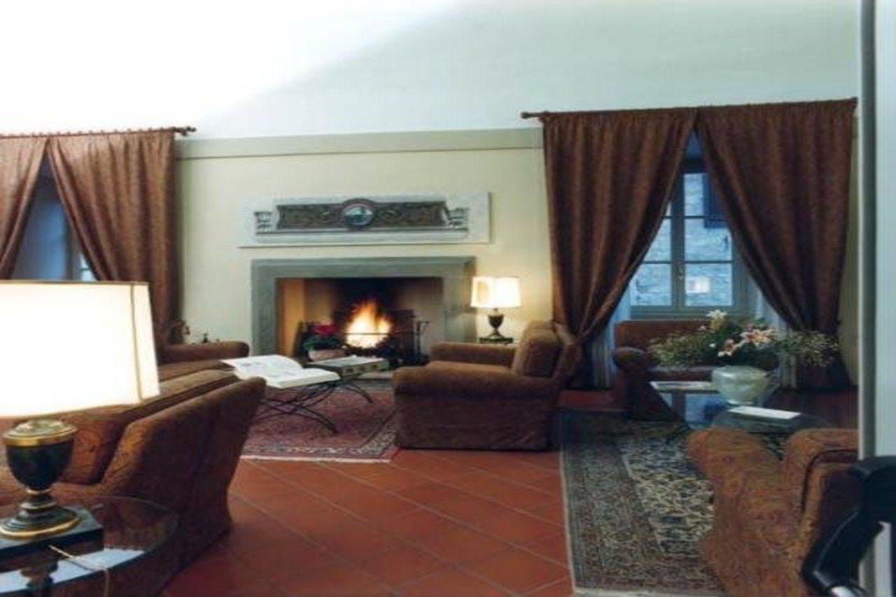 Hotel Palazzo Bocci Спело Екстериор снимка