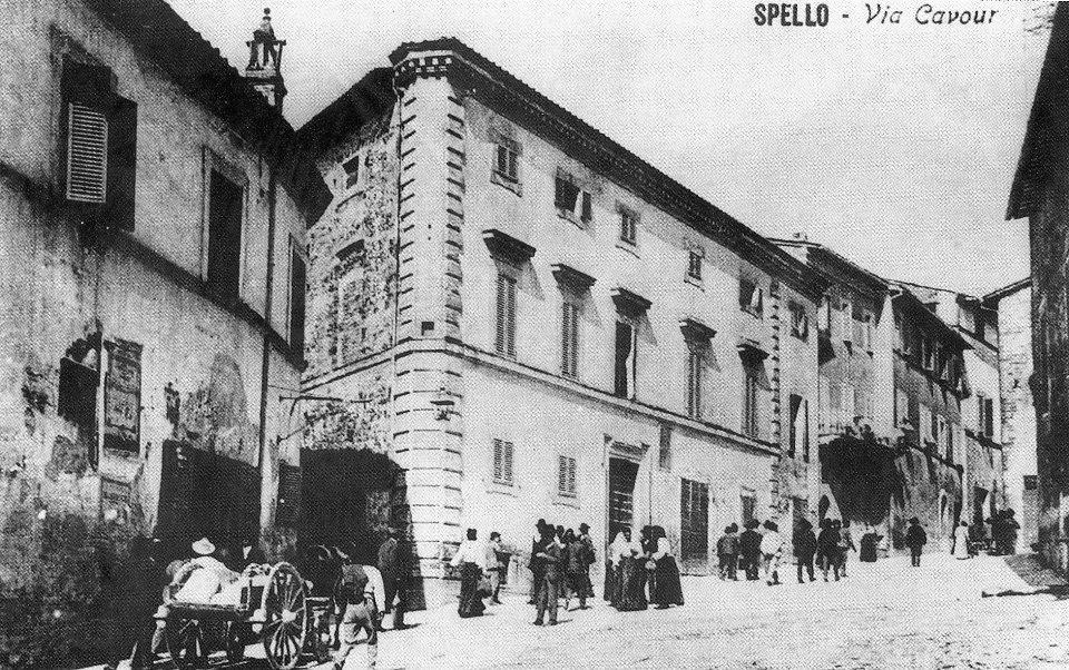 Hotel Palazzo Bocci Спело Екстериор снимка